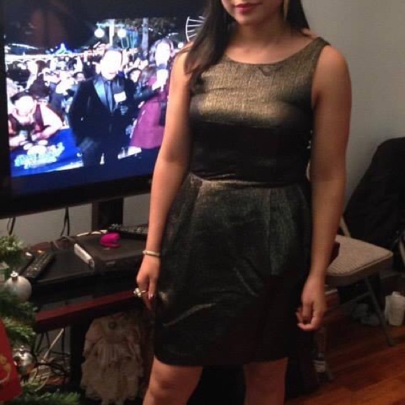 CLUB MONACO | LANNA DRESS ROBE - Picture 3 of 3